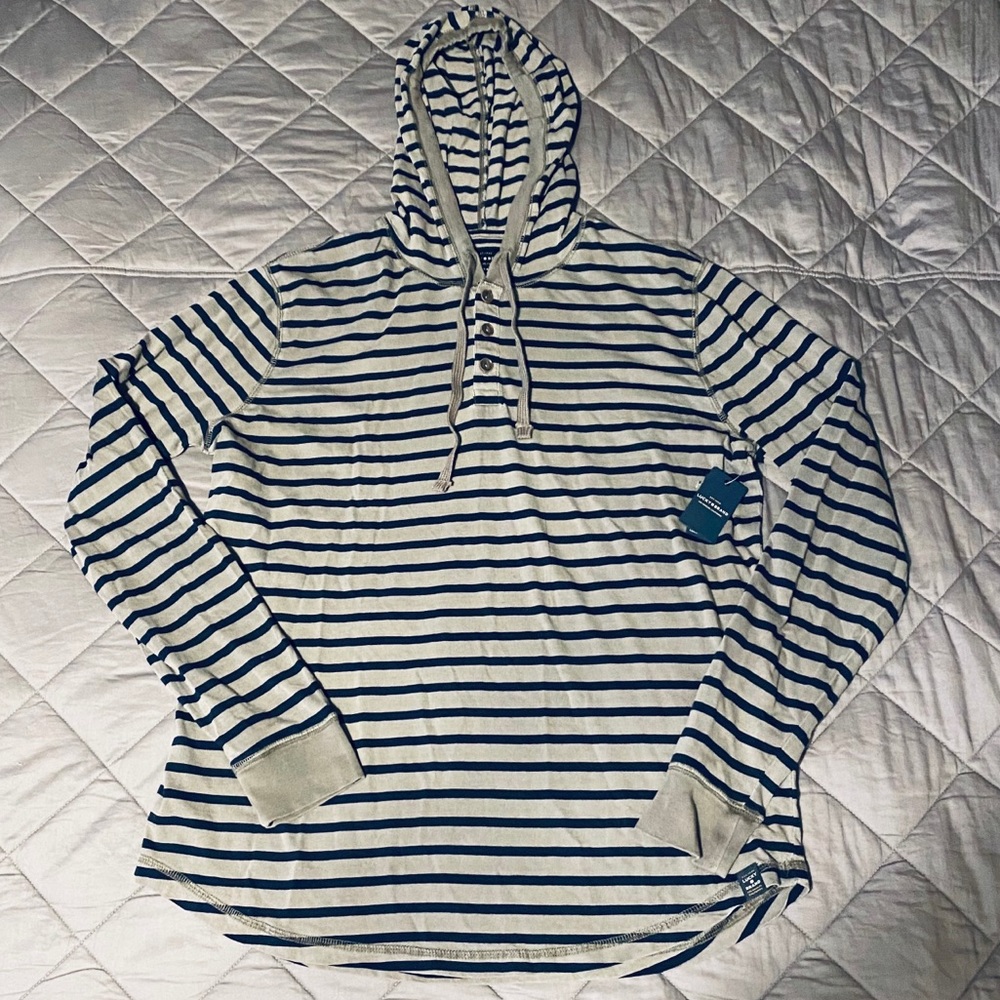 Men’s brand new Lucky Brand sweatshirt